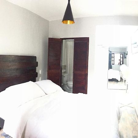 Hotel Aqui Es Mexico Альенде Экстерьер фото
