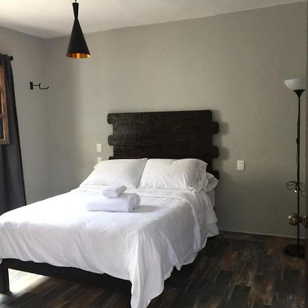 Hotel Aqui Es Mexico Альенде Экстерьер фото