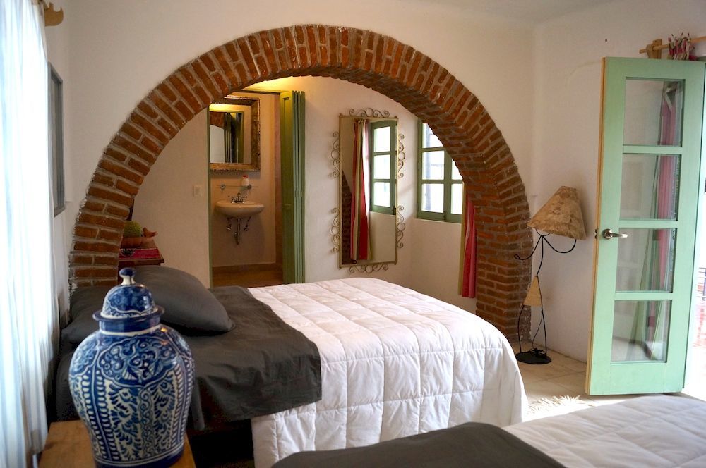 Hotel Aqui Es Mexico Альенде Экстерьер фото